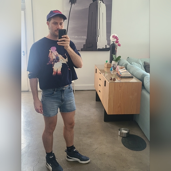 Meet your Posher, Alex - Picture 3 of 5